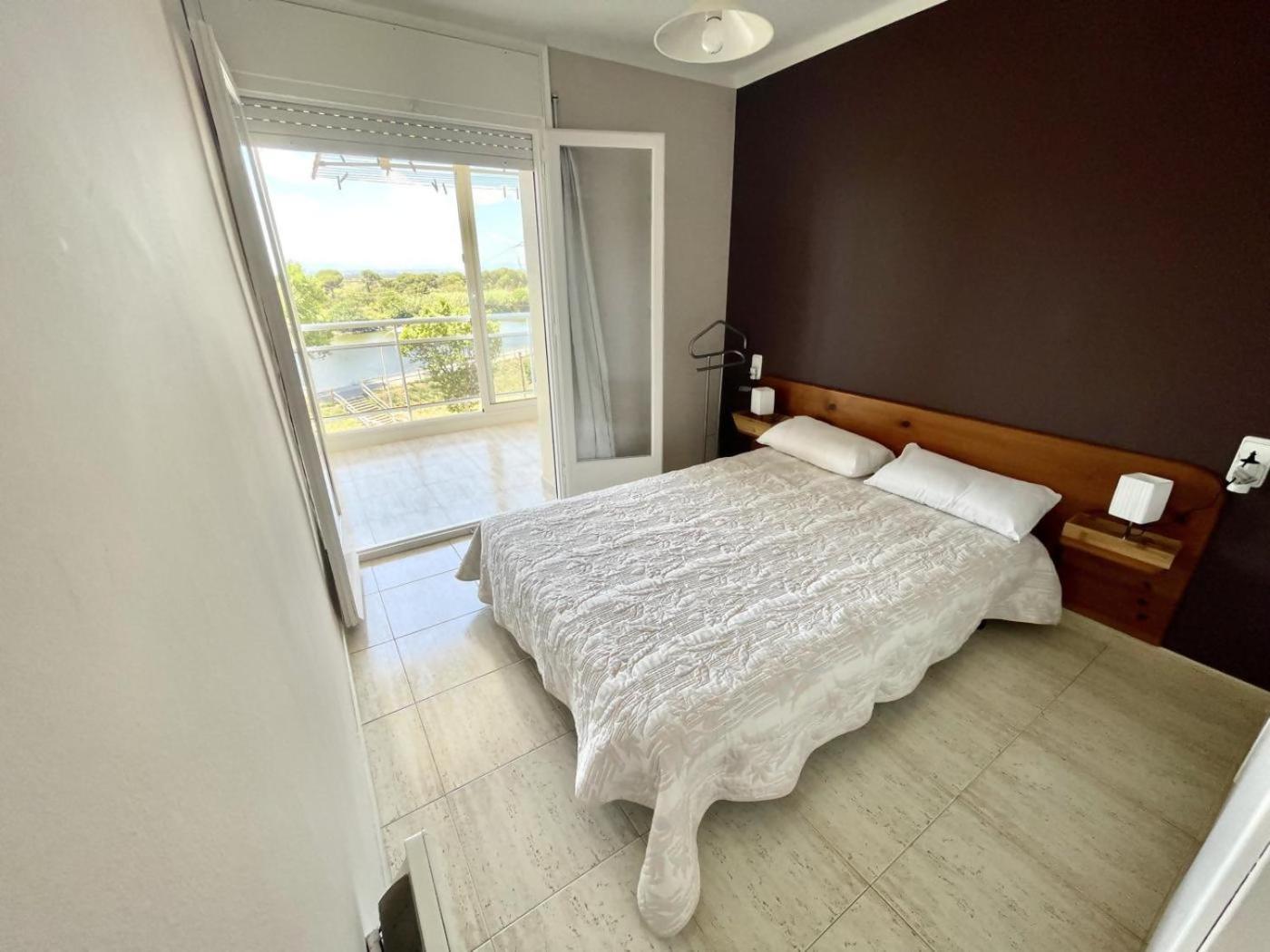 33Apartamento Soleado De Dos Habitaciones Empuriabrava Exterior foto